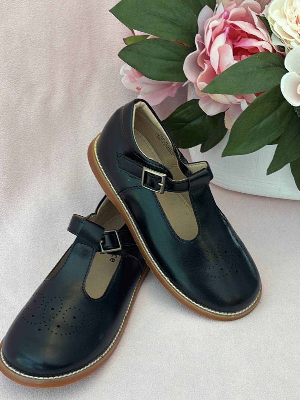 Girls Black T-Strap Mary Jane Shoes